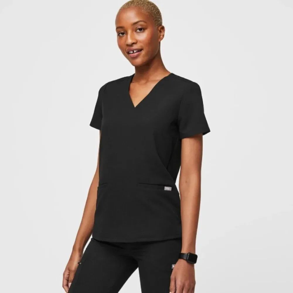 Like New! FIGS Casma Three-Pocket Scrub Top Black in Size S